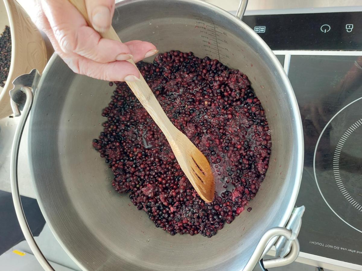 Elderberry jam making